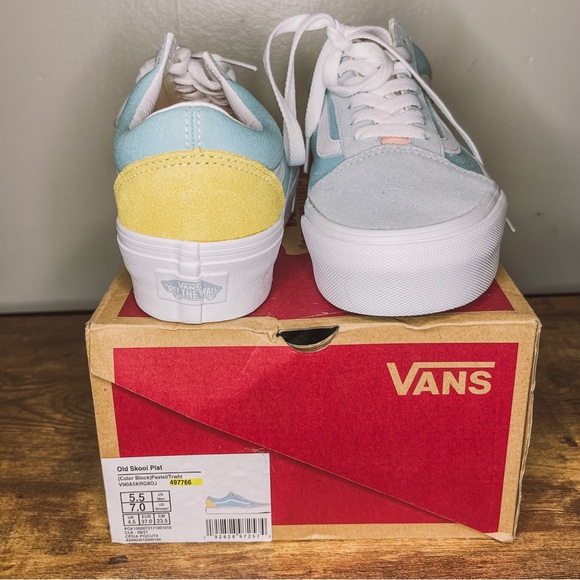 Never Worn Pastel Vans Women’s - Picture 3 of 3
